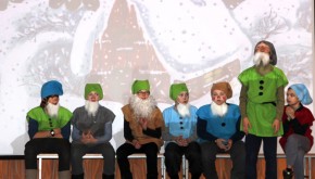 Новогодний спектакль Белоснежка и 7 гномов встречают Деда Мороза - 2012